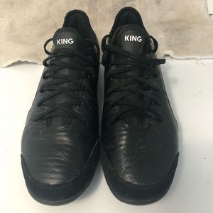PUMA King Pro TT Artificial Turf Soccer Shoe